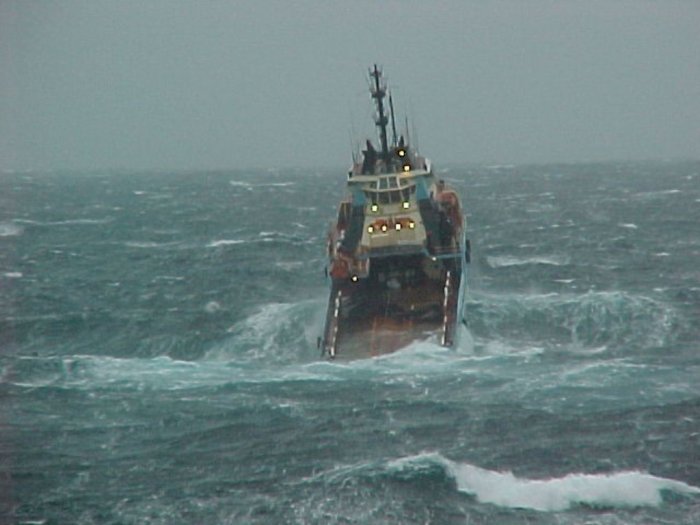 Kapal Nelayan Tenggelam di Perairan Nias Selatan Akibat Cuaca Buruk