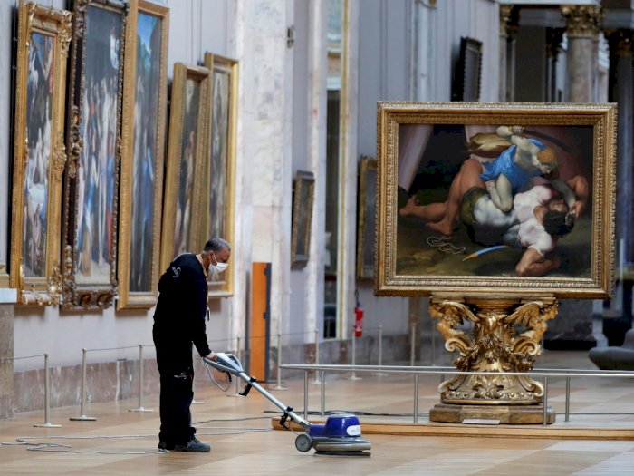 FOTO: Melihat Persiapan Museum Louvre yang Akan Dibuka 6 Juli 