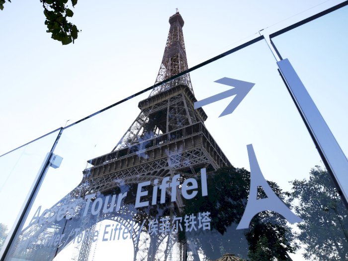 FOTO: Menara Eiffel Kembali Dibuka untuk Umum