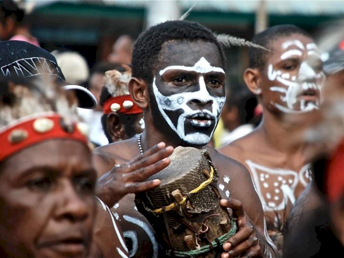 Heboh Lagu Yamko Rambe Yamko Disebut Bukan Lagu Papua, Terdeteksi Mirip