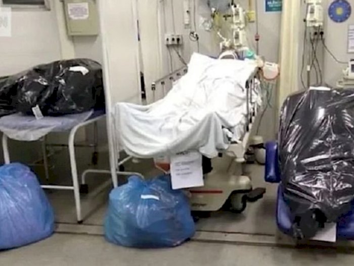 Pilu, Pasien Ini Diapit oleh Dua Jasad Korban Corona yang Dibungkus Kantong Sampah