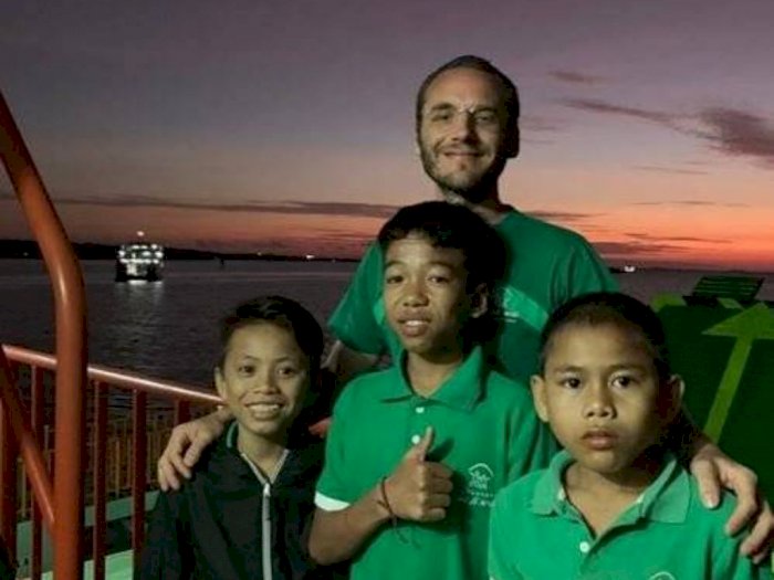 Demi Mengurus Anak Jalanan di Lombok, WN Belanda Ini Rela Menjual Perusahaannya
