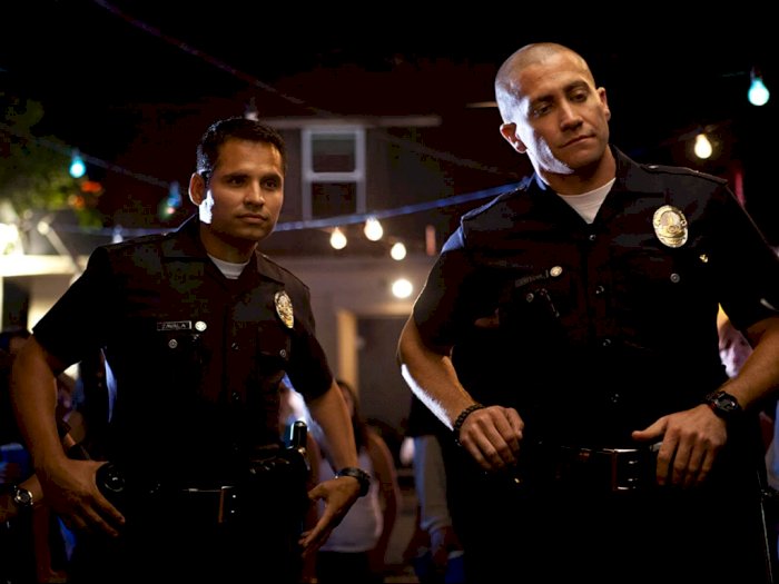 Sinopsis "End of Watch (2012)" -  Perjalanan Dua Polisi yang Hadapi Kejahatan