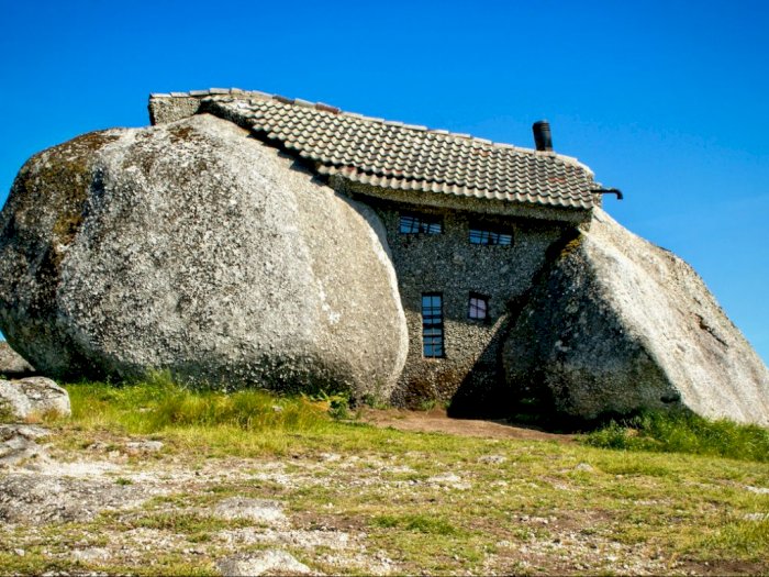 Casa do Penedo, Rumah Zaman Batu di Dunia Modern