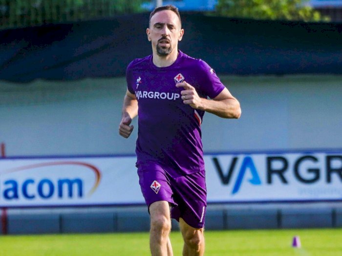Ribery Diklaim Tetap Bertahan di Fiorentina