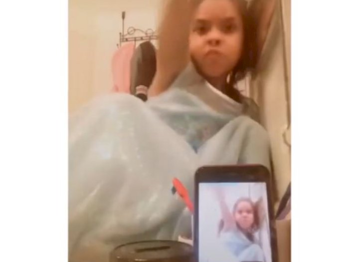 Anak Perempuan Terjungkal saat Wipe It Down Challenge, Netizen: Antara Kasian dan Ngakak
