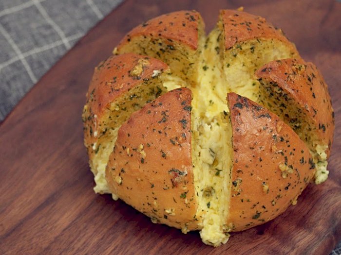 Asal Muasal Garlic Bread, si Roti Viral dari Korea Selatan