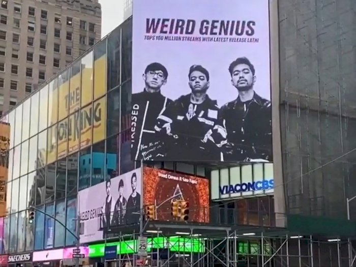 Weird Genius Tak Menyangka "Lathi" Bisa Muncul di Times Square