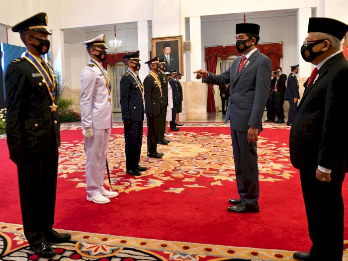 FOTO: Presiden Jokowi Lantik Perwira TNI-Polri 2020 di Istana Negara