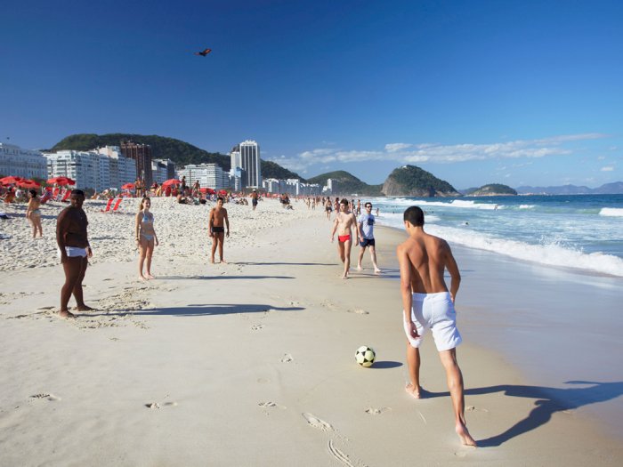 Pantai di Brazil akan Ditutup Hingga Vaksin Virus Corona Ditemukan