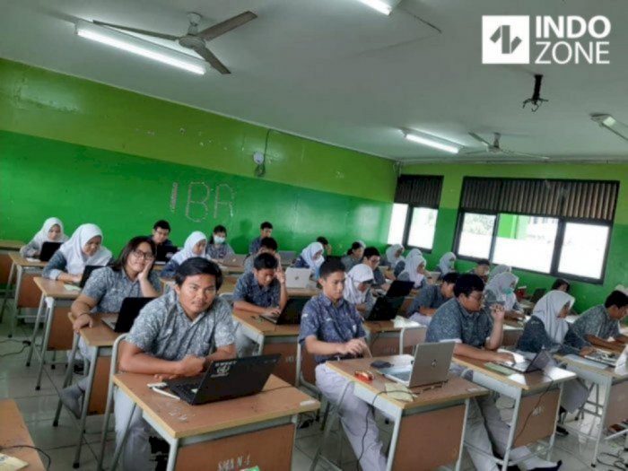 Imbas PPDB, DPRD DKI Jakarta Minta Anies Baswedan Gratiskan Sekolah Swasta