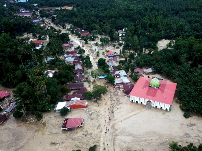 FOTO: Pantauan dari Udara Lokasi Terdampak Banjir Bandang Masamba 