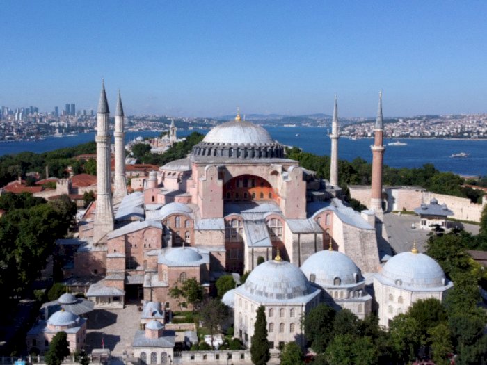 Hagia Sophia Kembali Jadi Masjid, Rusia: Dulu Tiket Mahal Kini Gratis
