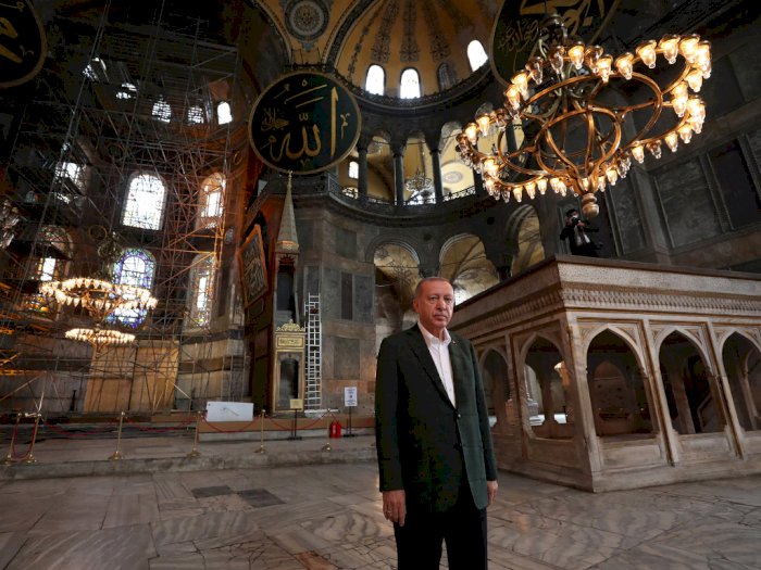 FOTO: Resmi Jadi Masjid, Presiden Erdogan Kunjungi Hagia Sophia