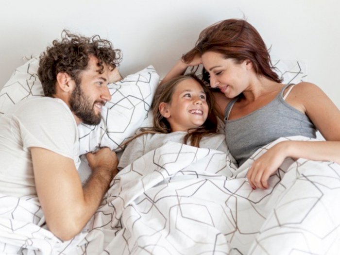 Benarkah Kualitas Tidur Dapat Meningkat Saat Bersama Orang Tersayang?