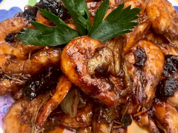 Resep Kreasi Udang Masak Asam Jawa Ala Restoran Seafood
