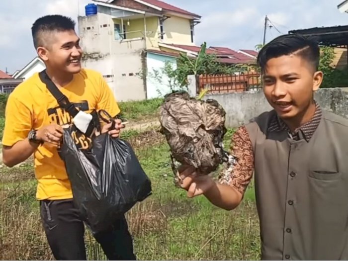 Video Youtuber Edo Putra Dimarahi Prank Bingkisan Daging Isi Sampah, Ibu Ini: Kurang Ajar 