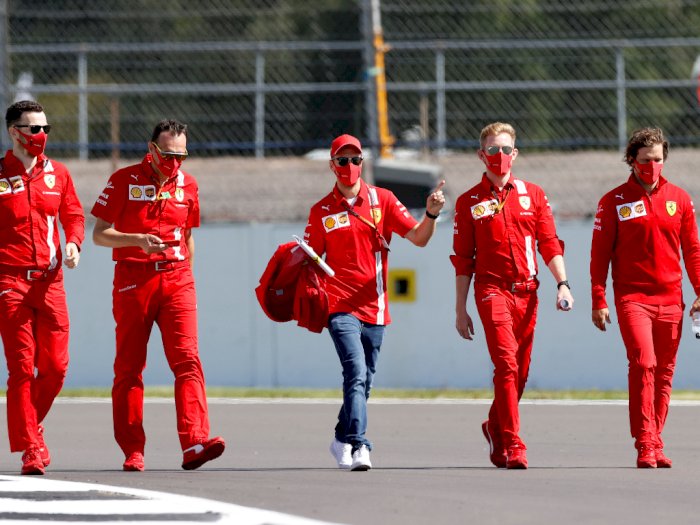 Karena Masalah Ini, Pengumuman Gabungnya Sebastian Vettel ke Aston Martin Ditunda?