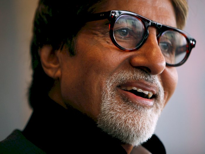 Amitabh Bachchan Dinyatakan Sembuh COVID-19 dan Berterima Kasih pada Para Perawat