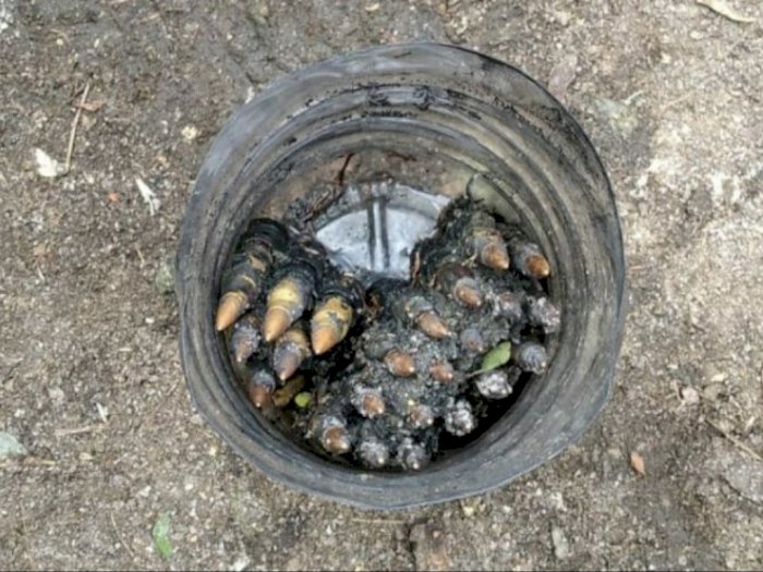 Tukang Sapu di Pematang Siantar Temukan 23 Butir Peluru Tajam di Parit