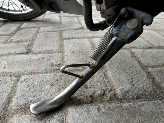 Hindari Karat Pada Standar Sepeda Motor, Yuk Ikuti Tips Berikut Ini