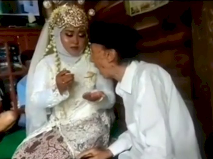 Nikahi Perawan 19 Tahun, Ternyata Kakek 68 Tahun Ini Seorang Mualaf & Pernah Nikah 9 Kali