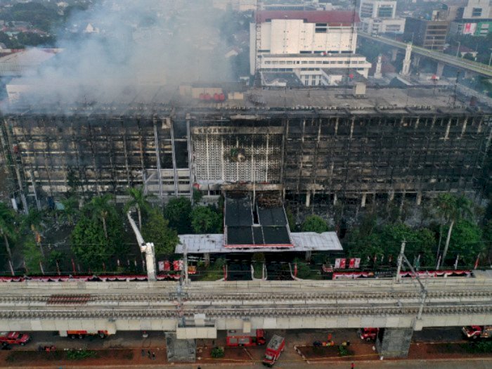 OB Hingga Pimpinan per Lantai Kejagung Diperiksa Polisi Soal Kebakaran Gedung
