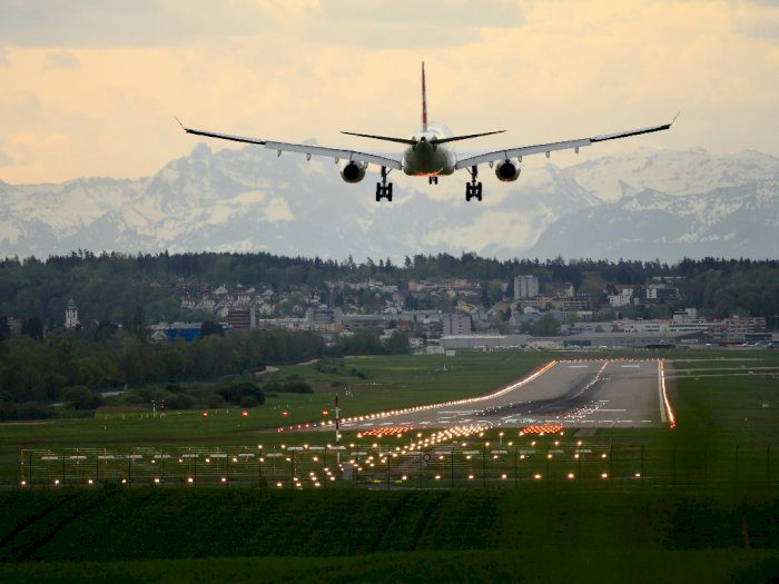 Kencangkan Sabuk Pengaman, Berikut 3 Bandara Berbahaya di Dunia