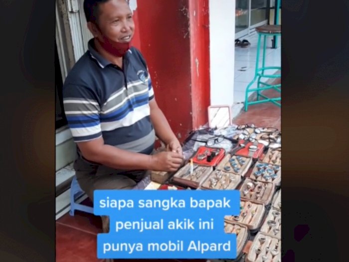 Siapa Sangka, Penjual Batu Akik Emperan Ini Punya Mobil 'Alphard', Netizen Salut