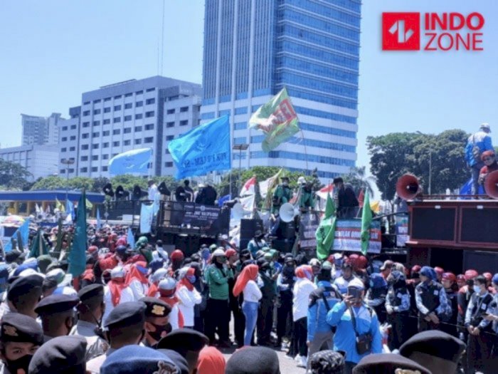 RUU Omnibus Law Ditentang Kalangan Buruh, INDEF: Harus Ada Titik Temu