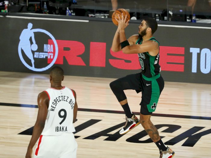 FOTO: Celtics Kalahkan Raptors 112-94 di Semifinal Konferensi 1