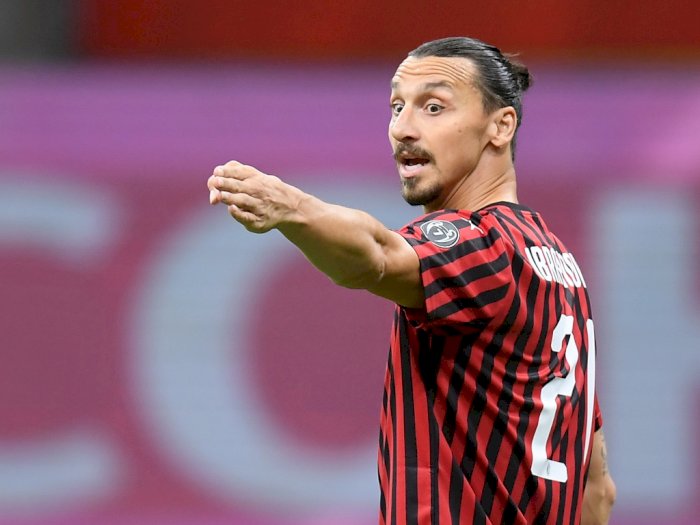 Akhiri Spekulasi, Zlatan Ibrahimovic Teken Kontrak Baru dengan AC Milan