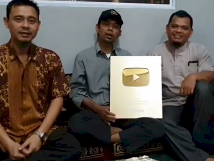 Dapat Gold Play Button dari Youtube, Ustadz Abdul Somad: Buat Hatters Semoga Dapat Hidayah