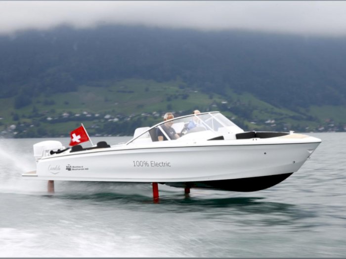 Perahu Hidrofoil Bertenaga Listrik Pertama di Dunia Mulai Debut di Danau Swiss