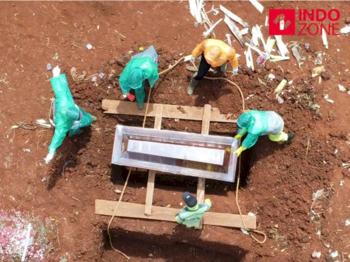 Makamkan 30 Jenazah Dalam Satu Hari, Lahan TPU Pondok Ranggon Hampir Penuh Akibat COVID-19