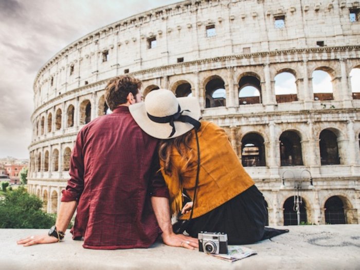 Dear Traveller Jomblo, Kamu Bisa Sewa Pacar Instagram di Roma!