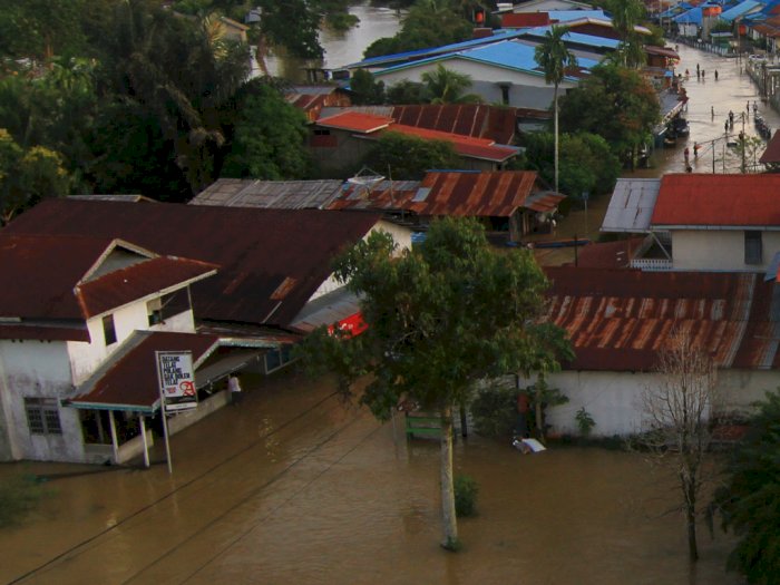 FOTO: Curah Hujan Tinggi Merendam Kota Putussibau