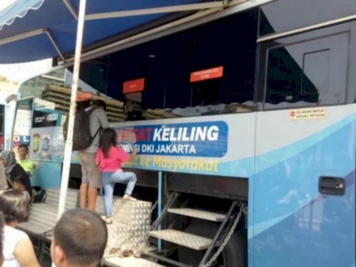 Polda Metro Gencarkan SIM Keliling untuk Atasi Kerumunan di Lokasi Pelayanan Publik