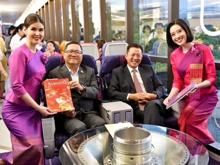 Penumpang Menurun, Thai Airways Buka Restoran Seperti di Pesawat, Ada Pramugarinya Juga 