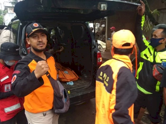 Jasad Pria Korban Banjir Bandang Sukabumi Ditemukan, Tertelungkup di Bawah Puing Pohon