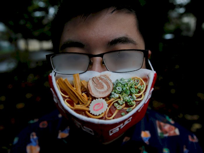 FOTO: Seniman Jepang Menciptakan Masker Berbentuk Ramen