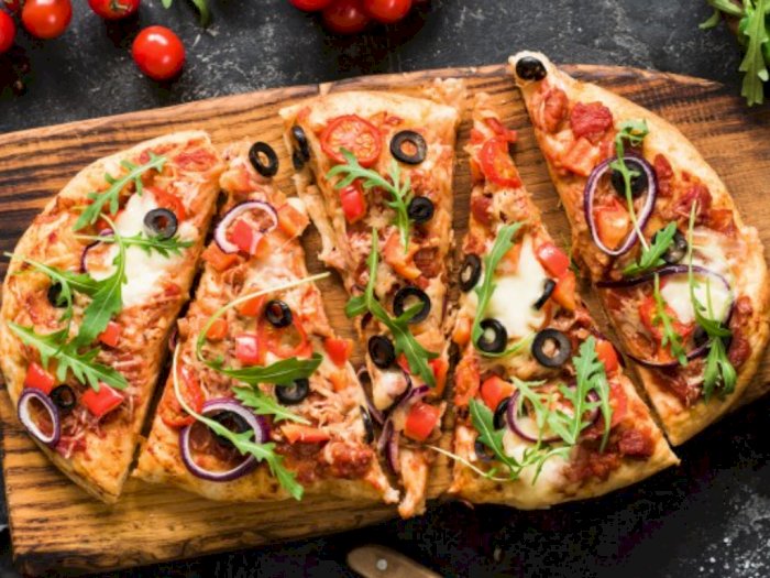 Resep Pizza Topping Tuna Praktis dan Lezat