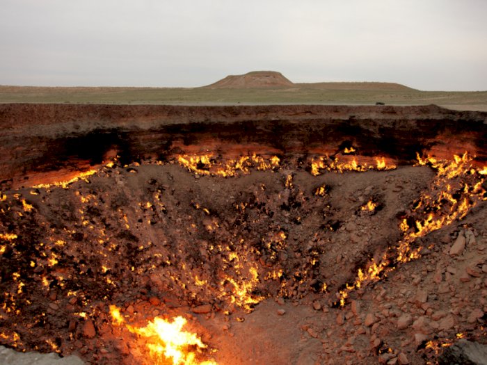 Melihat Kawah Gas Terbakar di Turkmenistan, Bagai Pintu Menuju Neraka