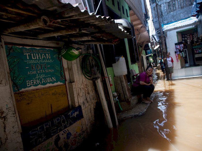 FOTO: Banjir Melanda Permukiman di Petogogan