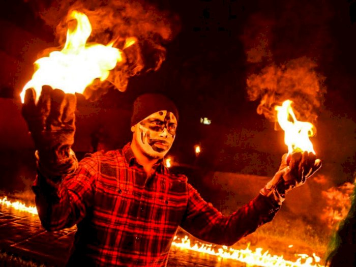 Festival Bola Api, Memperingati Letusan Gunung Berapi di Nejapa