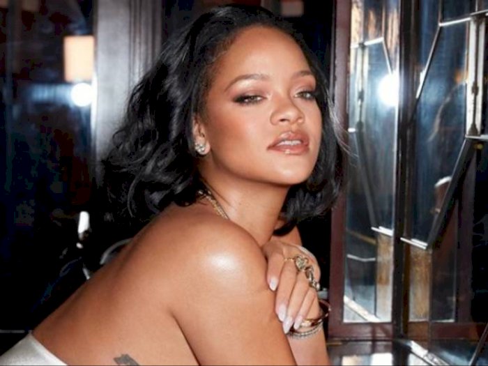 Rihanna Minta Maaf Usai Dikecam karena Putar Lagu Berisi Hadis Nabi di Acara Lingerie