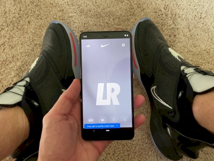 Google Assistant Kini Bisa Ikat Tali Sepatu Kamu, Kalau Sepatunya Nike Adapt