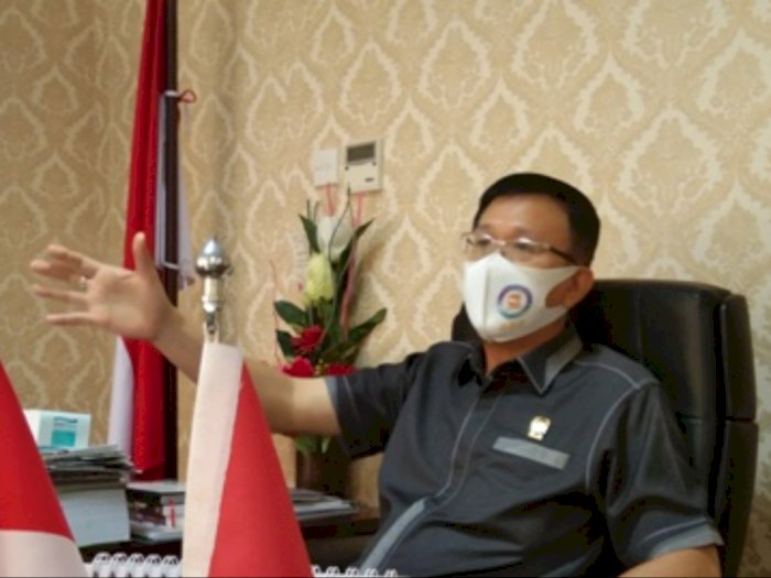 Viral Video Pelemparan dari Gedung DPRD Medan, Ketua DPRD Medan Marah
