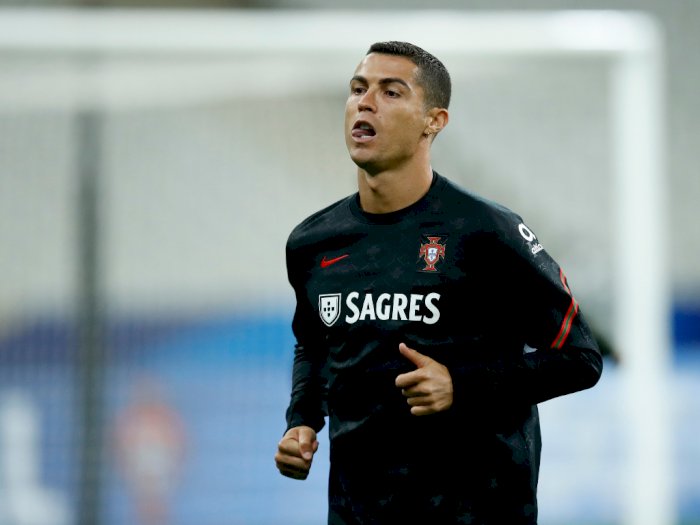 Wenger Akui Ronaldo Sempat Punya Jersey Arsenal Meski Akhirnya Gabung ke MU