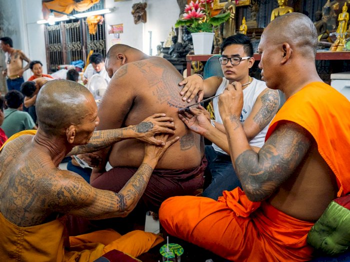 Magis dan Sakral, Begini Tato Sak Yant dari Biksu Buddha di Kamboja